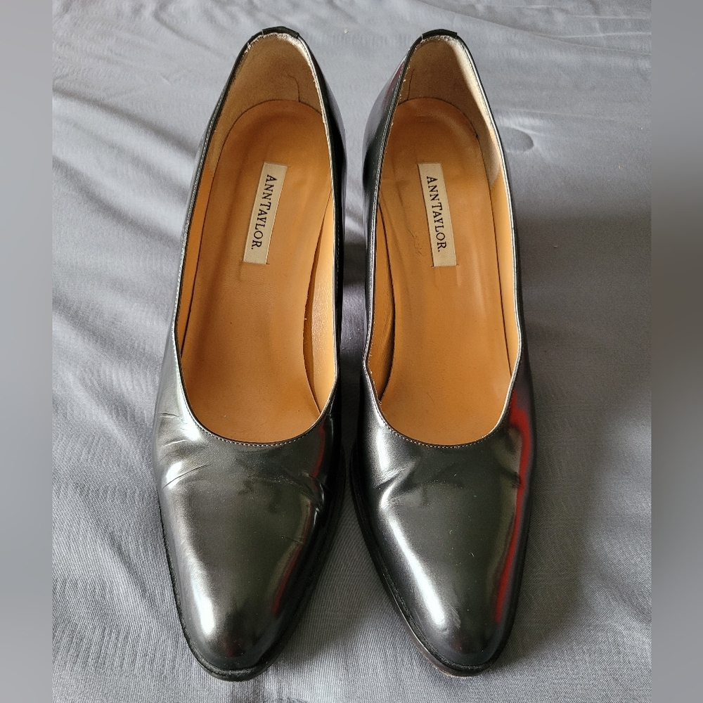 Ann Taylor Pumps - Pearly Black, Sz 8M
